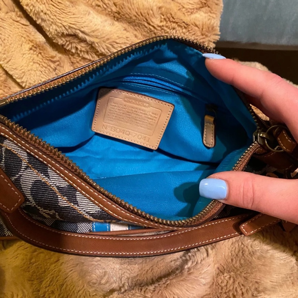 Vintage Coach Denim Monogram Shoulder Bag with Blue & Cream Stripe - Picture 3 of 3